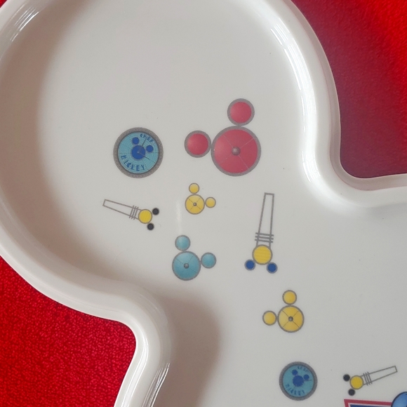 Disney, Chef Mickey Disney Ambassador Hotel. - Picture 3 of 10